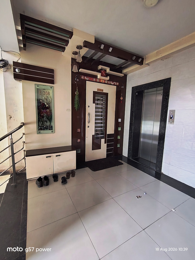 3800 square feet Flat for sale in Bhatar Surat — photo 7