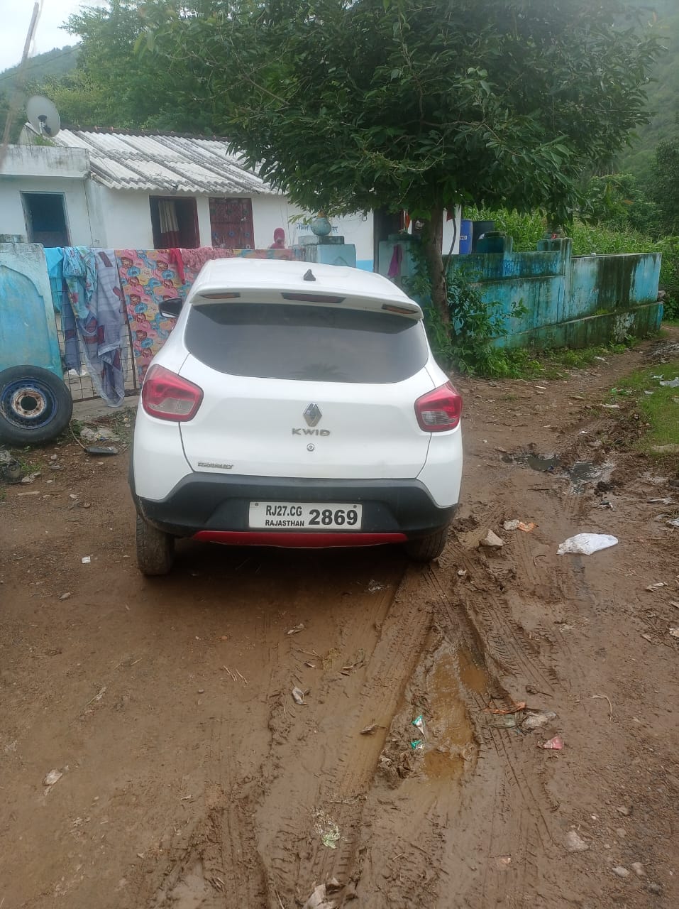 2017 Renault Kwid RXT 1.0 Hatchback 112237 km 9 years for sale in DEVRA YARD Udaipur — photo 2