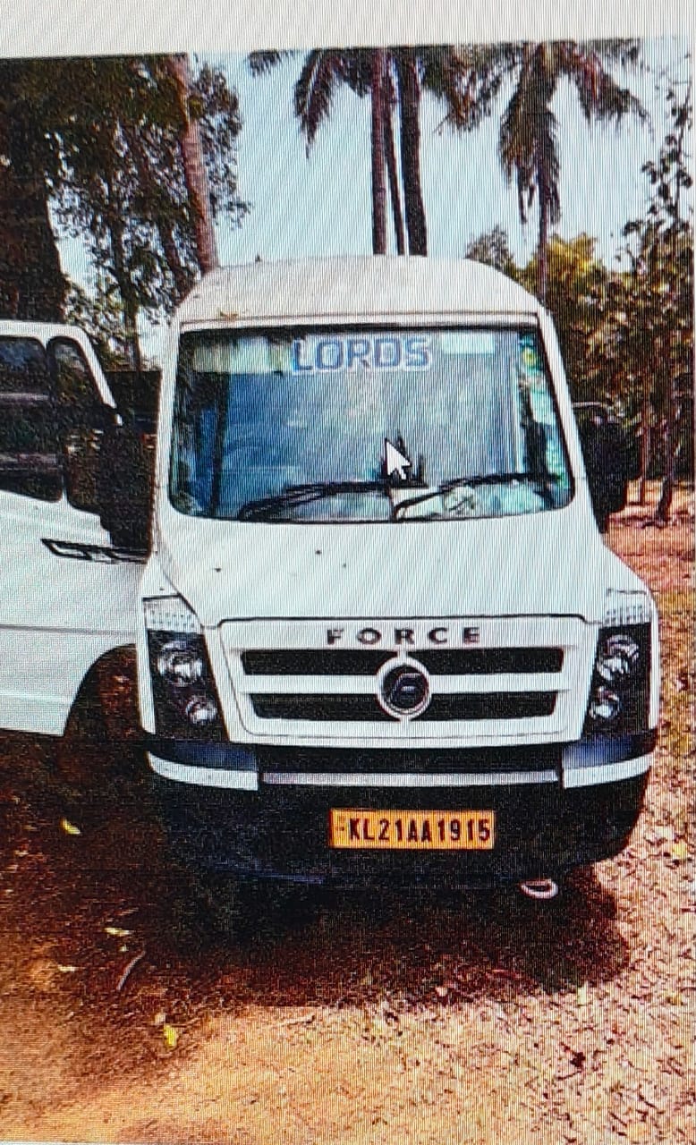 2024 Force Motors Traveller N Passenger 3700WB Van 19612 km 2 years for sale in SREEVINAYAKA YARD, PAPPANAMCODE Thiruvananthapuram — photo 1