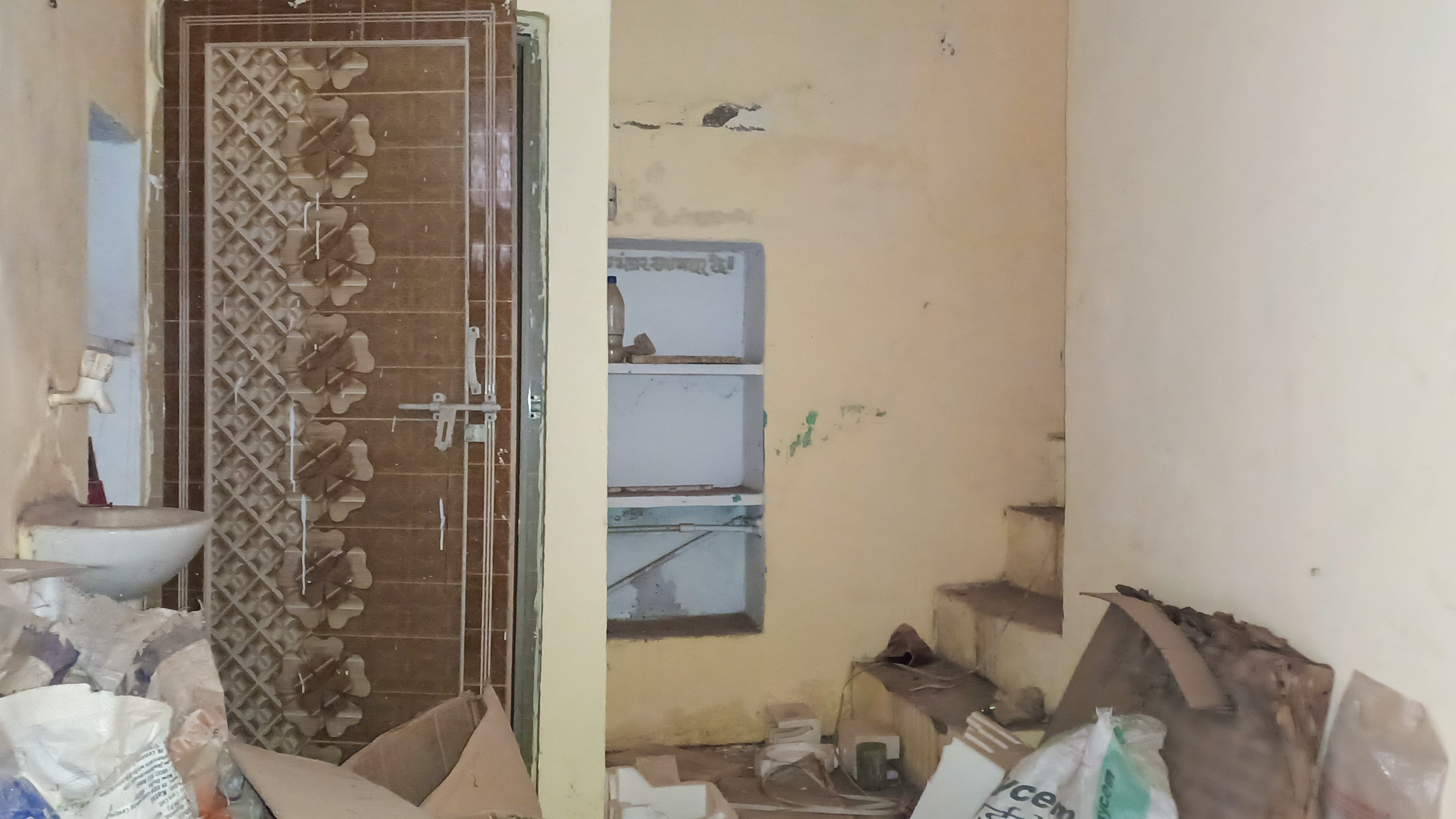 858 square feet Individual House for sale in Gwalior — photo 5