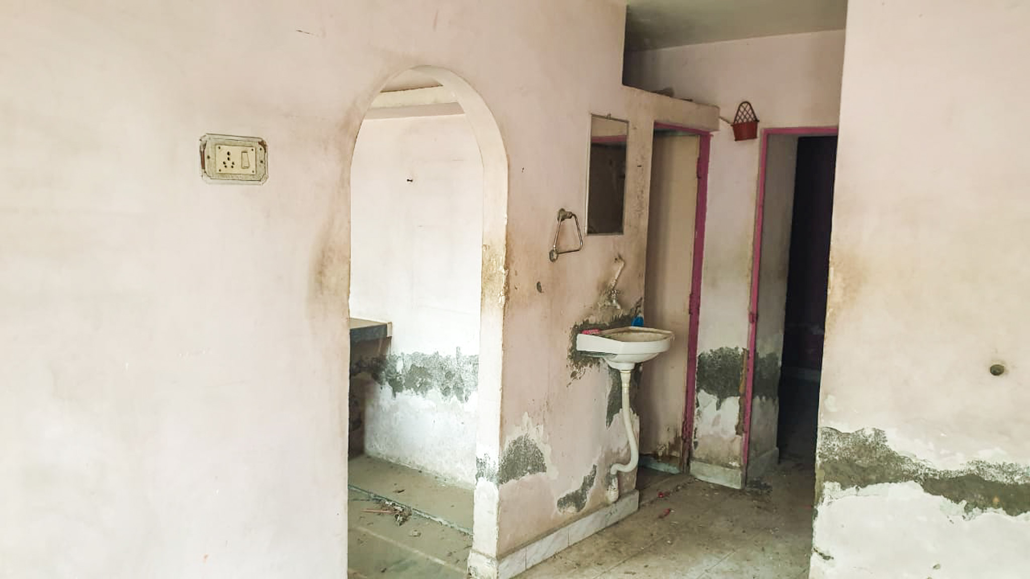 1 BHK Flat for sale in SAVARAM COMPLEX, TIMBAVADI Junagadh — photo 4
