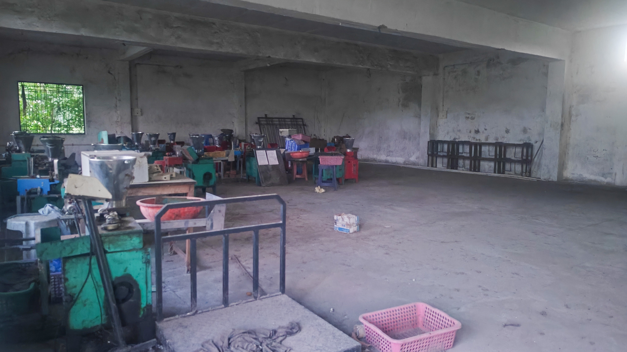 2300 square feet Industrial Shed for sale in AGARAM VILLAGE PUDUPET TIRUPATTUR DISTRICT Natrampalli — photo 4