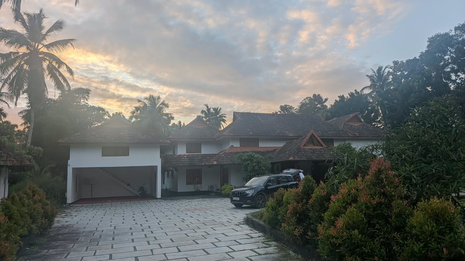 352.52 square meter Individual House for sale in KAYAMKULAM Kayamkulam — photo 1