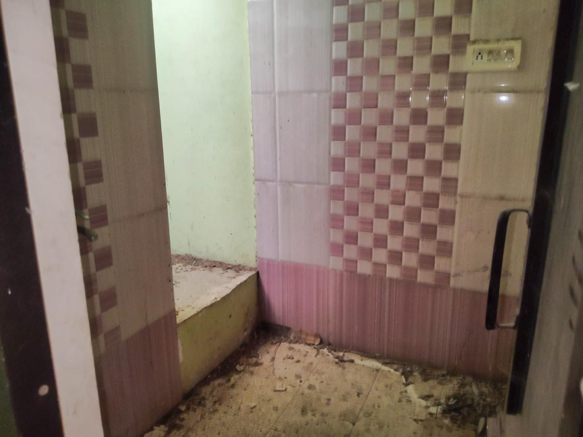 27.77 square yard Shops for sale in Middle Semi Urban Kaithal — photo 4