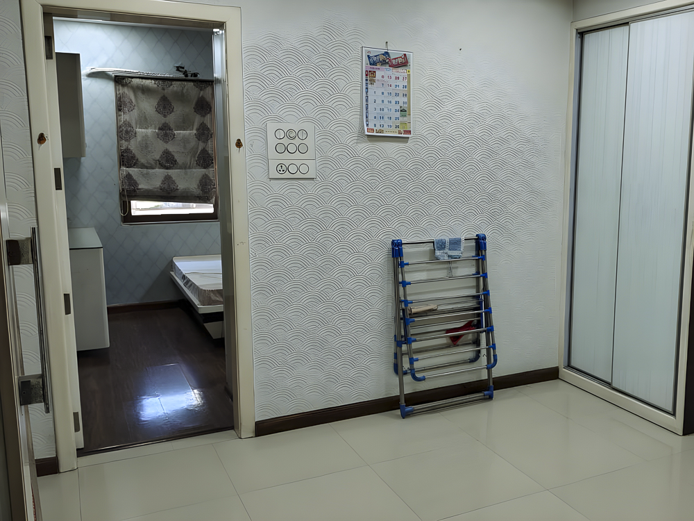 Flat for sale in Residential Flat no. A-102 . A- Ashirwad Avenue, Althan, City-Surat Ta: Choryasi Dist: Surat, Surat — photo 16