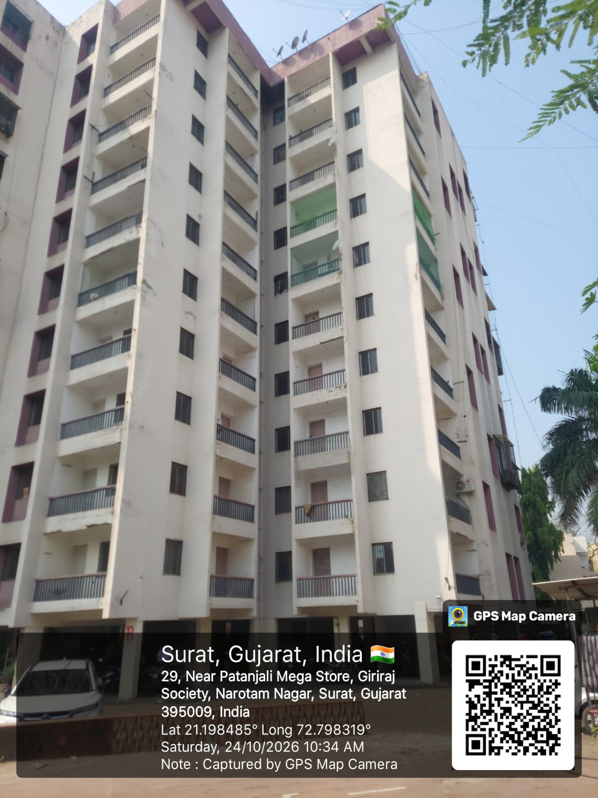822 square feet Flat for sale in Surat — photo 1