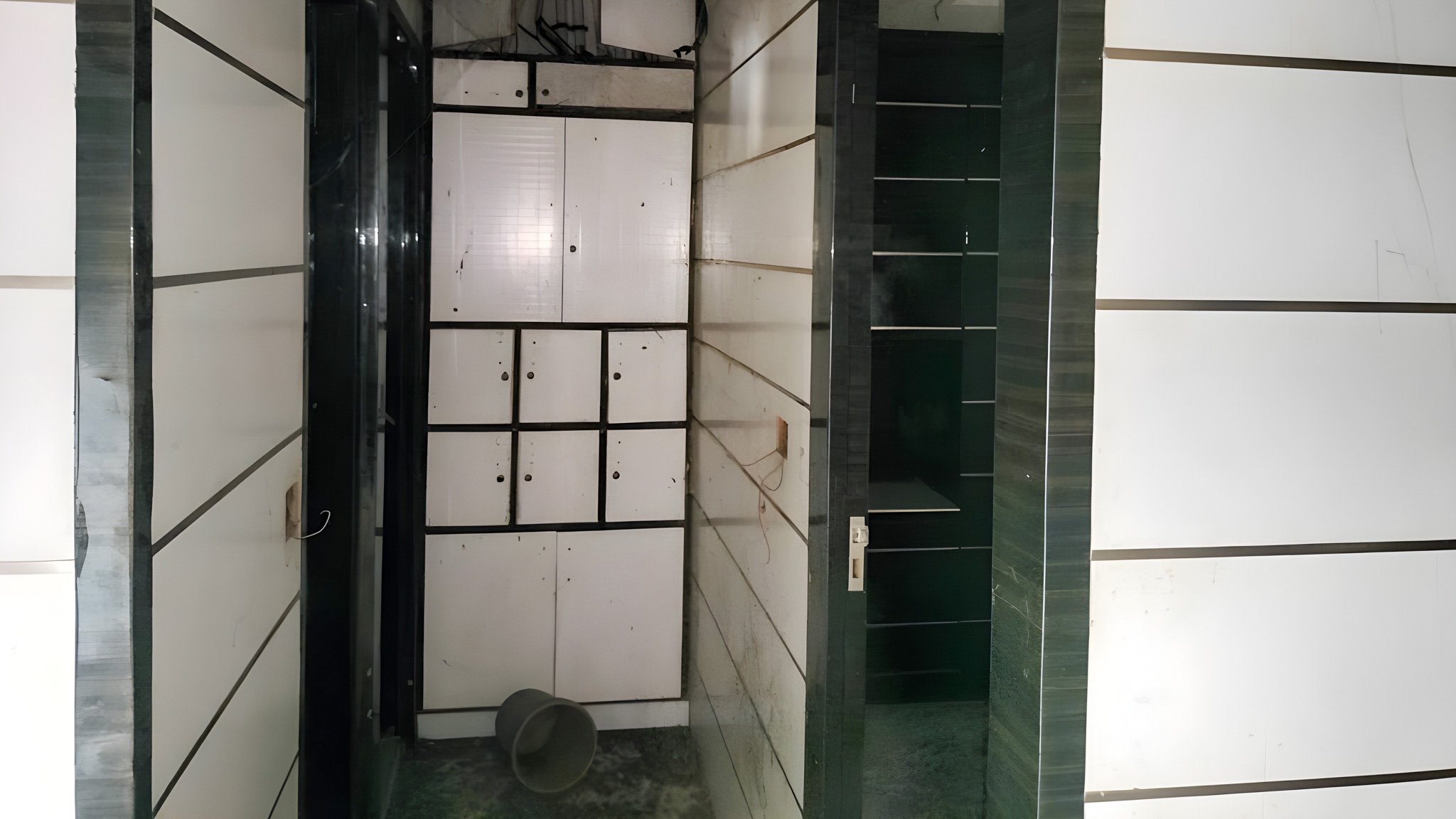 660 square feet Shops for sale in KAROL BAGH New Delhi — photo 14