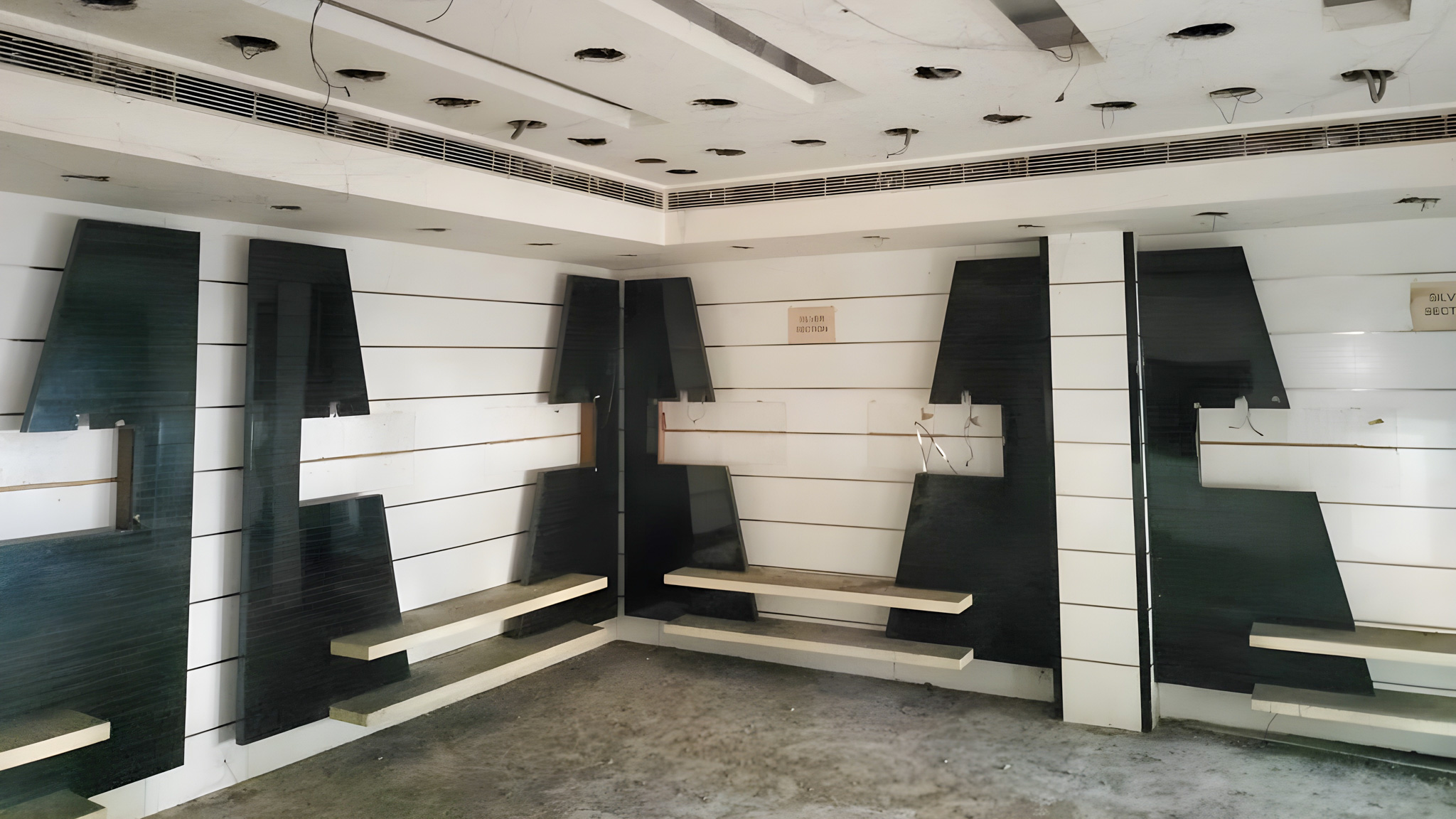 660 square feet Shops for sale in KAROL BAGH New Delhi — photo 20
