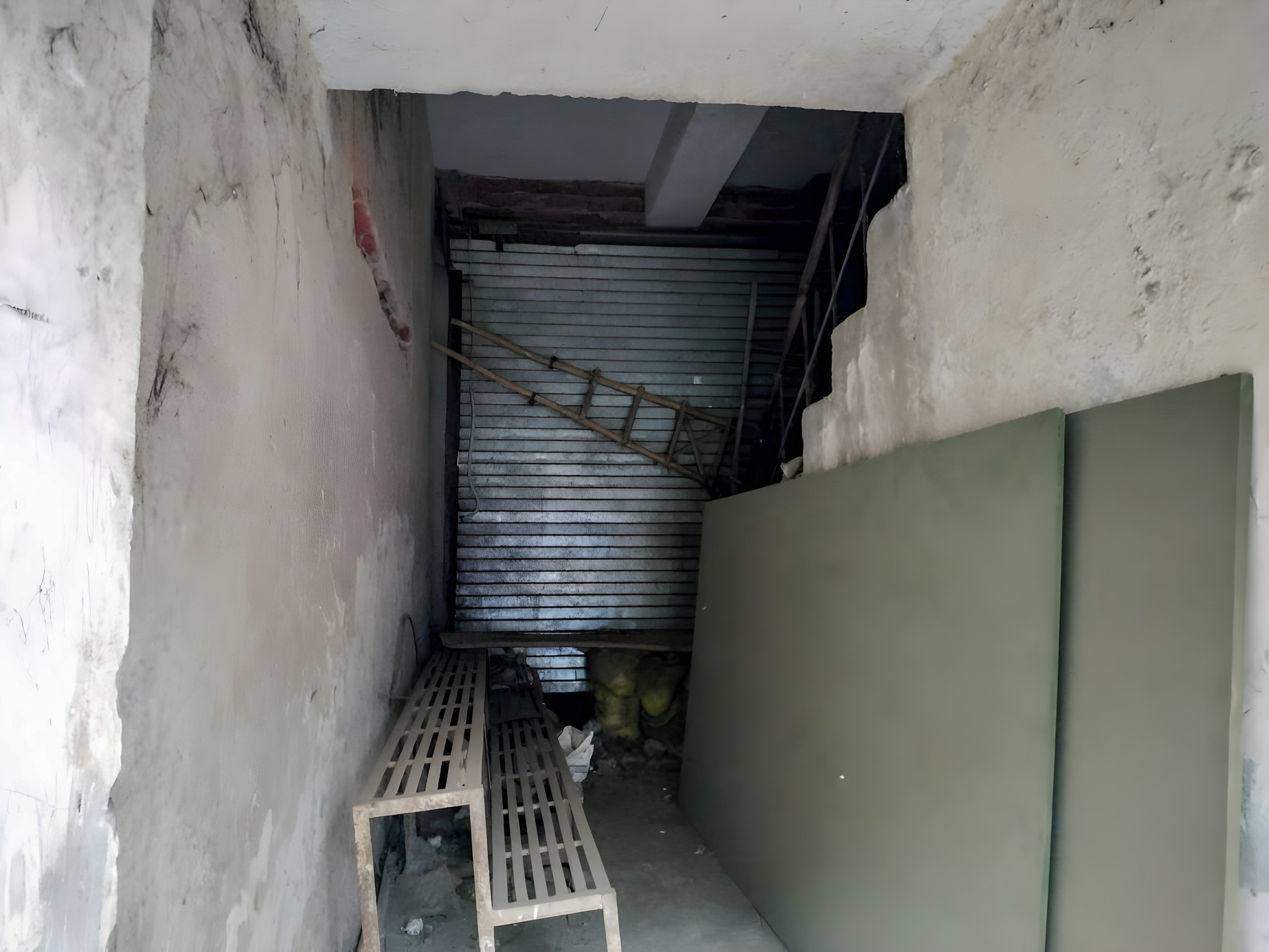 400 square feet Shops for sale in KAROL BAGH New Delhi — photo 9