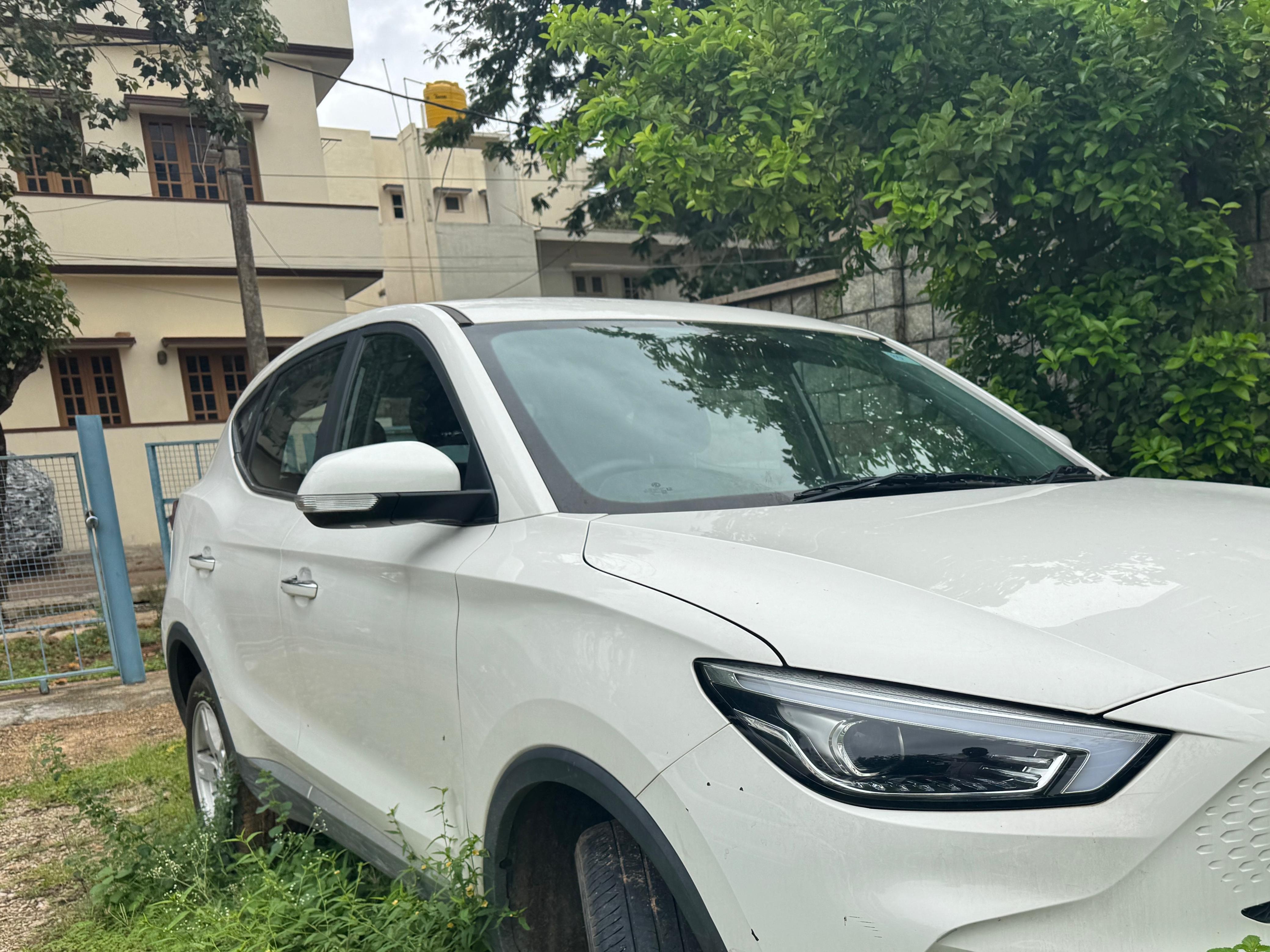 2025 MG ZS EV Executive SUV 20000 km 1 year for sale in PHOENIX YARD Bengaluru — photo 2