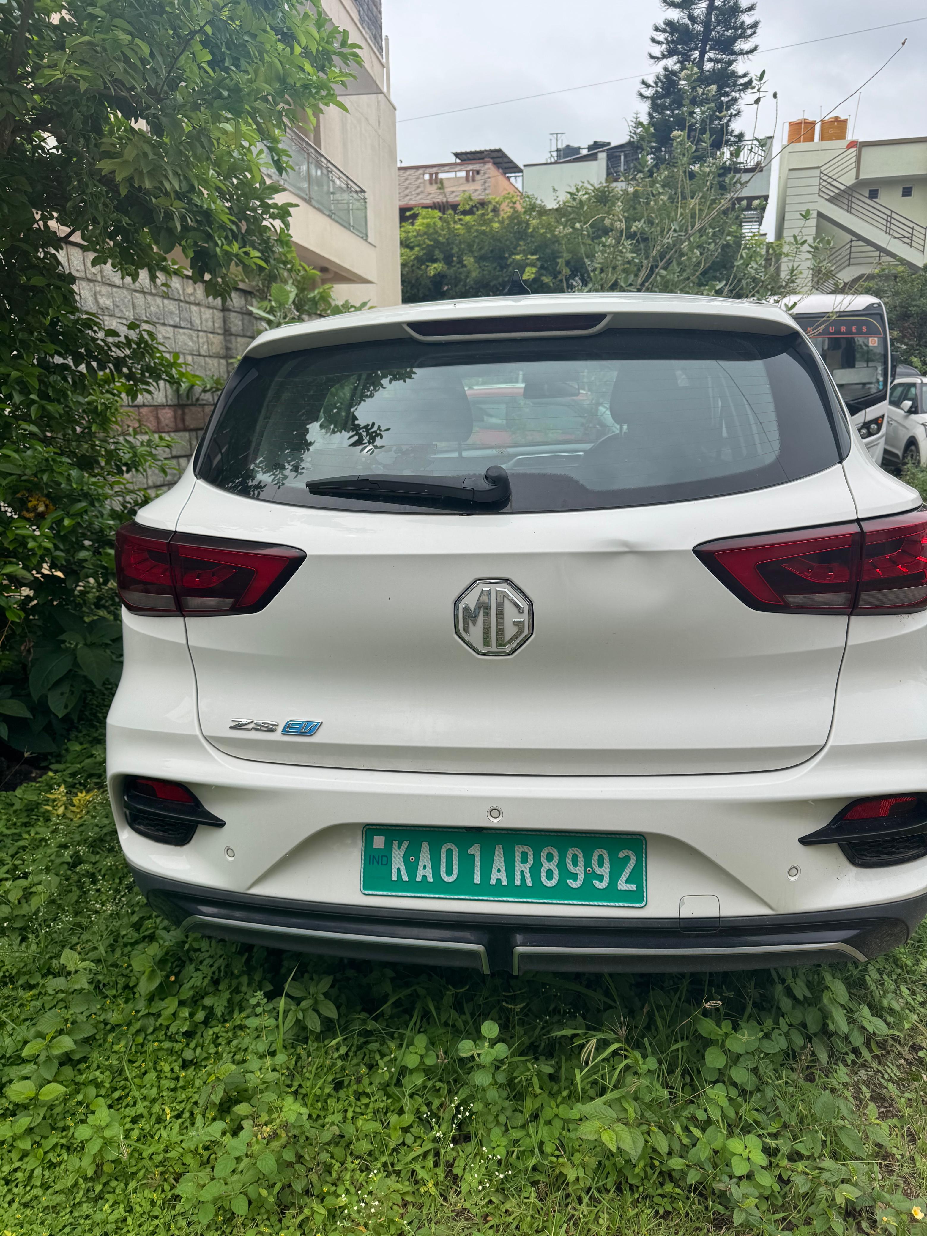 2025 MG ZS EV Executive SUV 20000 km 1 year for sale in PHOENIX YARD Bengaluru — photo 3